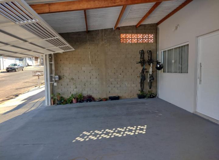 Casa Inteira, Grande Suite, Dois Chuveiros, Sala ,Cozinha E Garagem Privativa Total Conforto, Melhor Que Hotel! Botucatu Zewnętrze zdjęcie